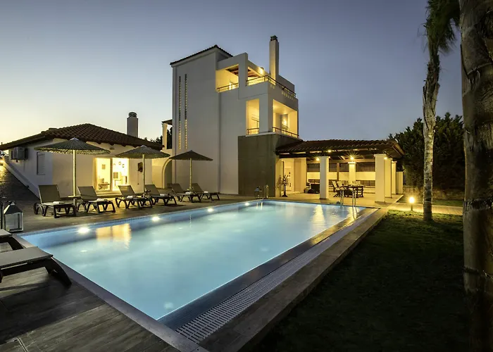 Villa Antonoglou - Waterfront Luxury Retreat Lachania