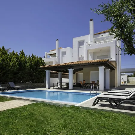 Antonoglou - Waterfront Luxury Retreat Lachania