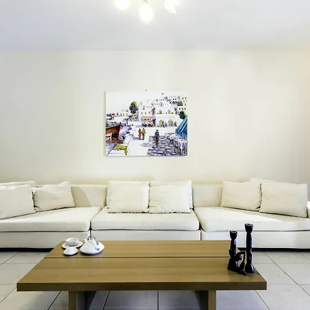 Villa Antonoglou - Waterfront Luxury Retreat Lachania