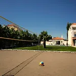Antonoglou - Waterfront Luxury Retreat וילה לקניה