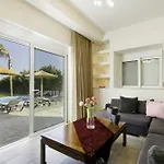 Antonoglou - Waterfront Luxury Retreat * לקניה