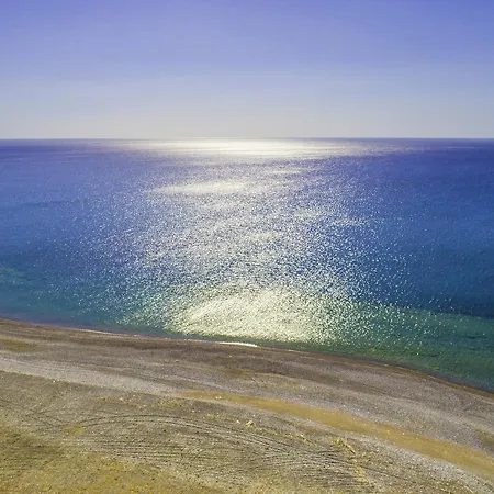 Villa Antonoglou - Waterfront Luxury Retreat