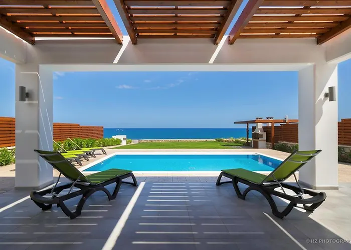 Вилла Antonoglou - Waterfront Luxury Retreat *