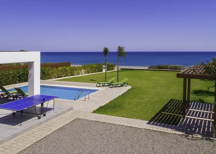 Antonoglou - Waterfront Luxury Retreat Villa *