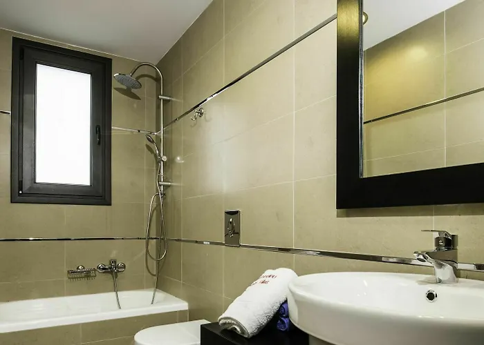 Вилла Antonoglou - Waterfront Luxury Retreat Лакания