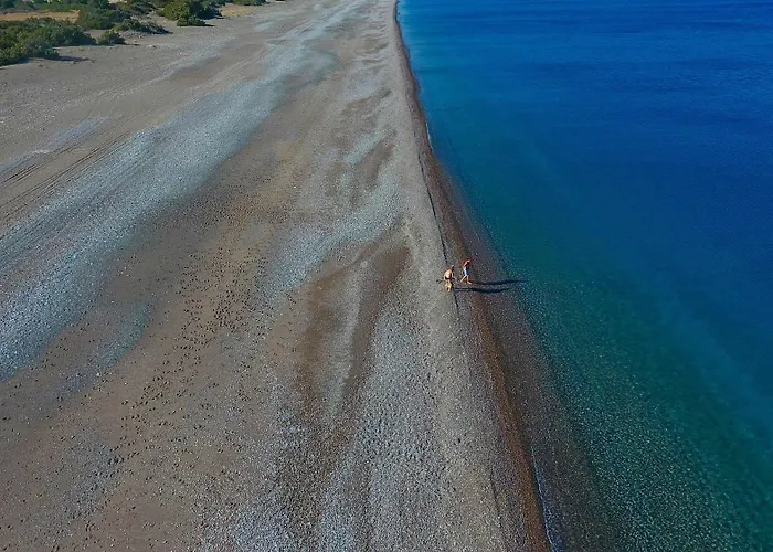 Antonoglou - Waterfront Luxury Retreat Villa Lakhania