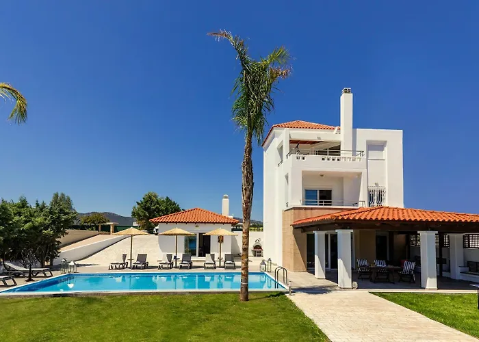 Вилла Antonoglou - Waterfront Luxury Retreat *