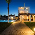 Вилла Antonoglou - Waterfront Luxury Retreat