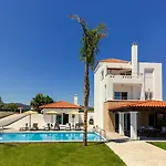 Вилла Antonoglou - Waterfront Luxury Retreat *