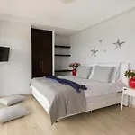 Вилла Antonoglou - Waterfront Luxury Retreat Лакания