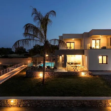 Antonoglou - Waterfront Luxury Retreat