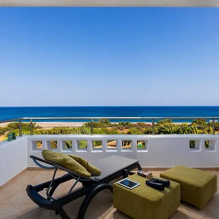 Antonoglou - Waterfront Luxury Retreat